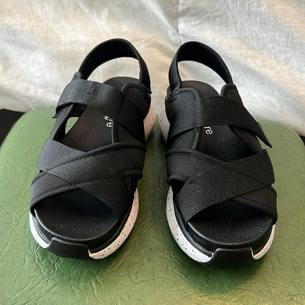 Nurture Canyon Platform Sandal